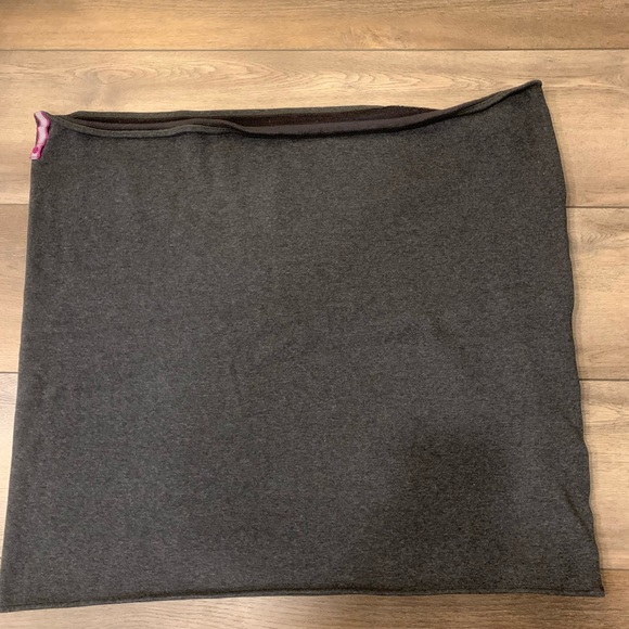 Lululemon Customizable Reversible Snap Scarf - Picture 2 of 5